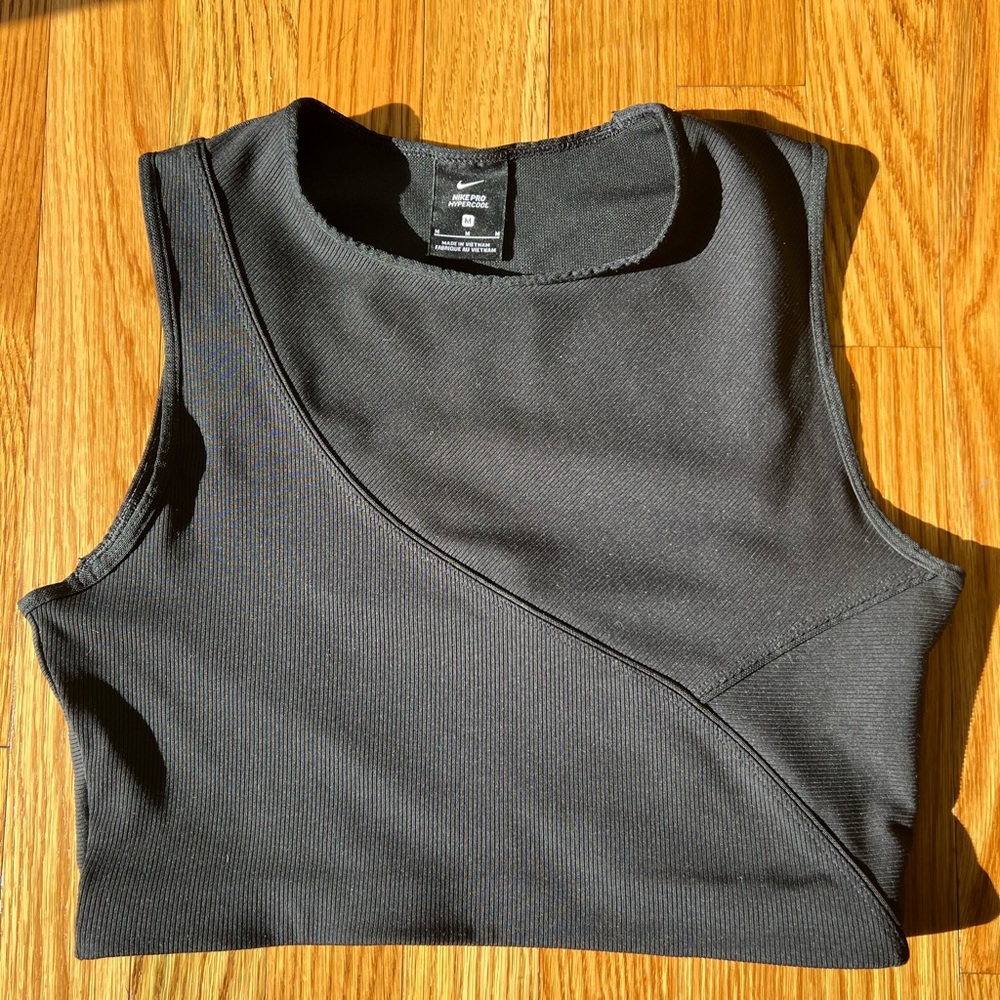 Nike Pro Hypercool Yoga Crop Top Sports Bra, Black, Size M